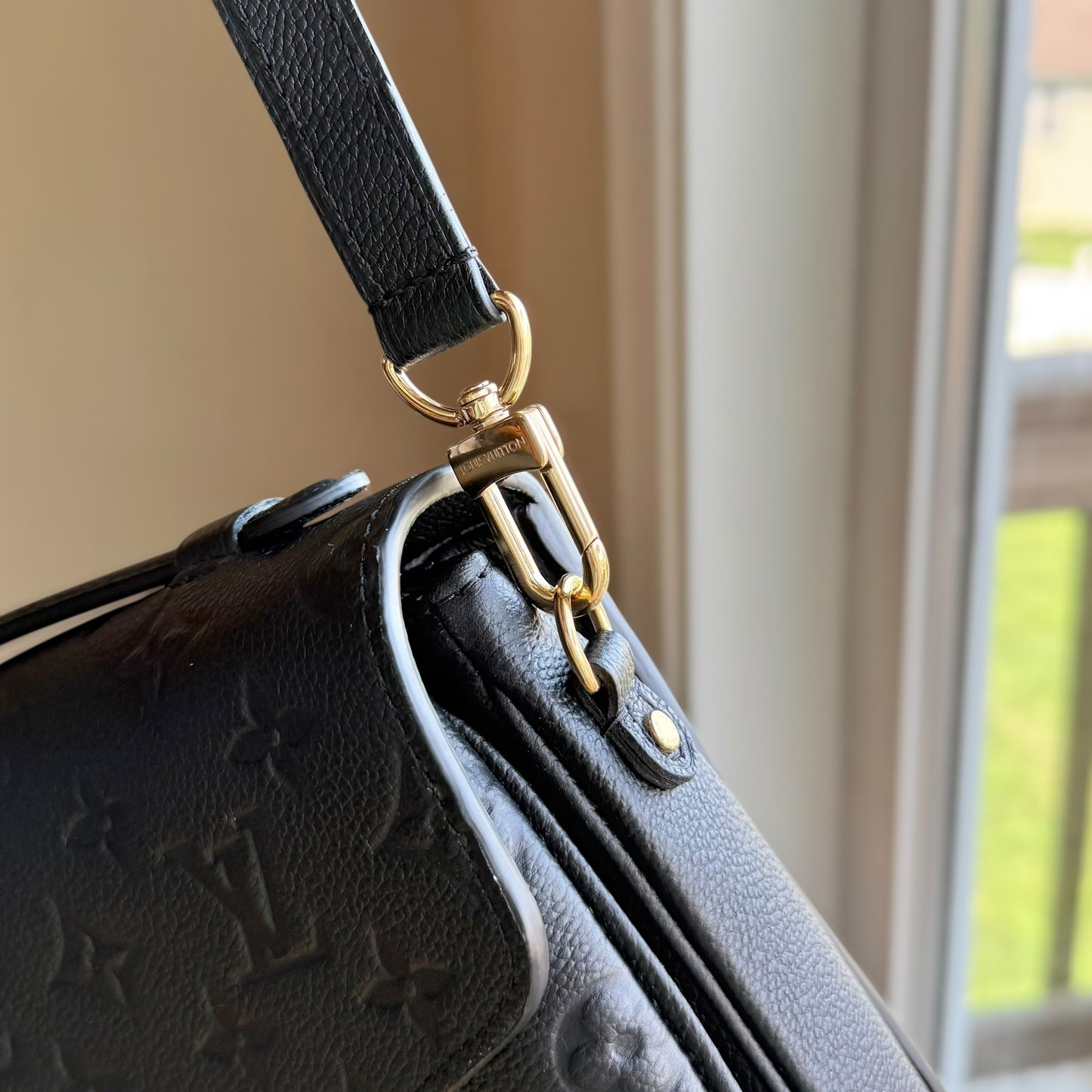 Black Empreinte Pochette Mรฉtis (LIKE NEW)