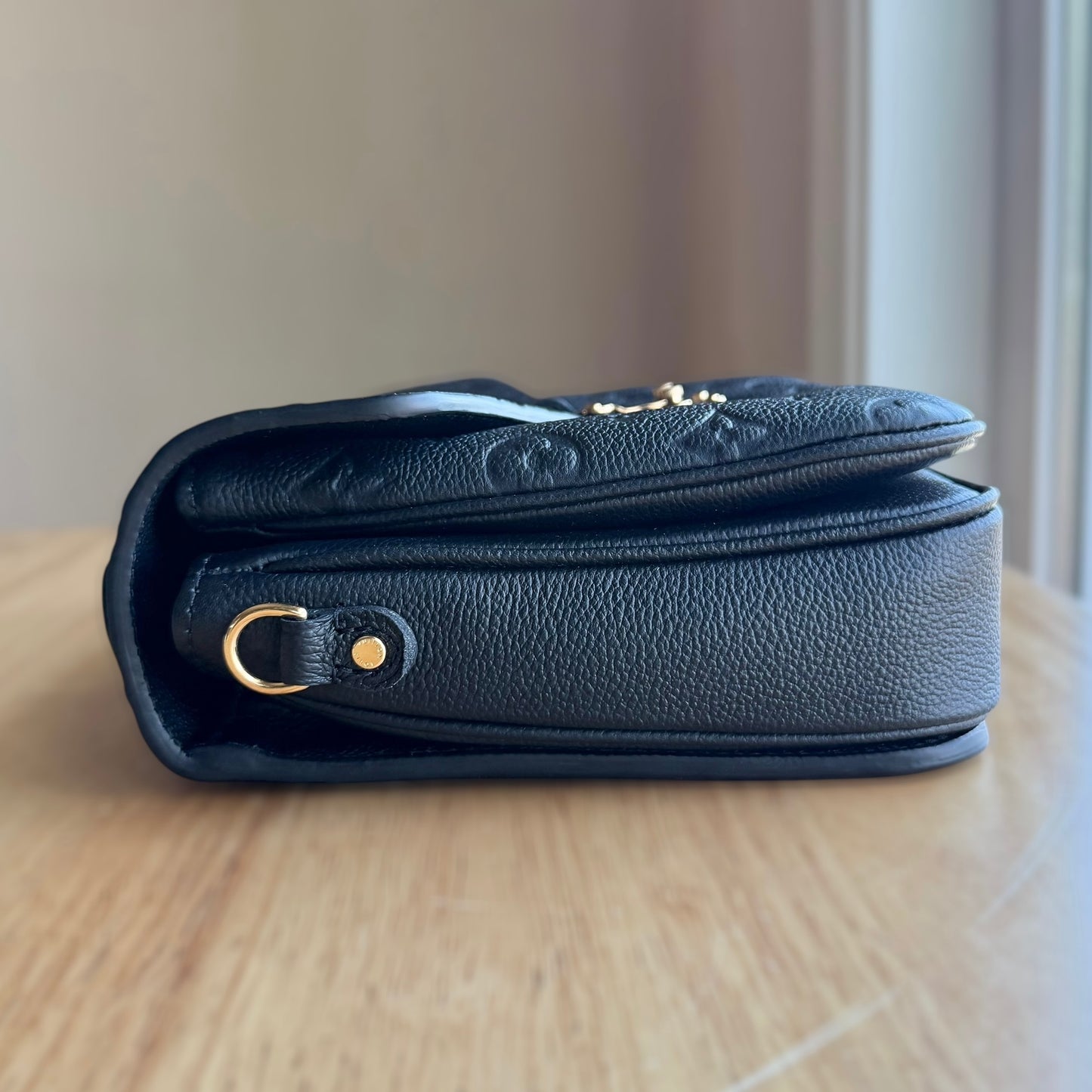 Black Empreinte Pochette Mรฉtis (LIKE NEW)