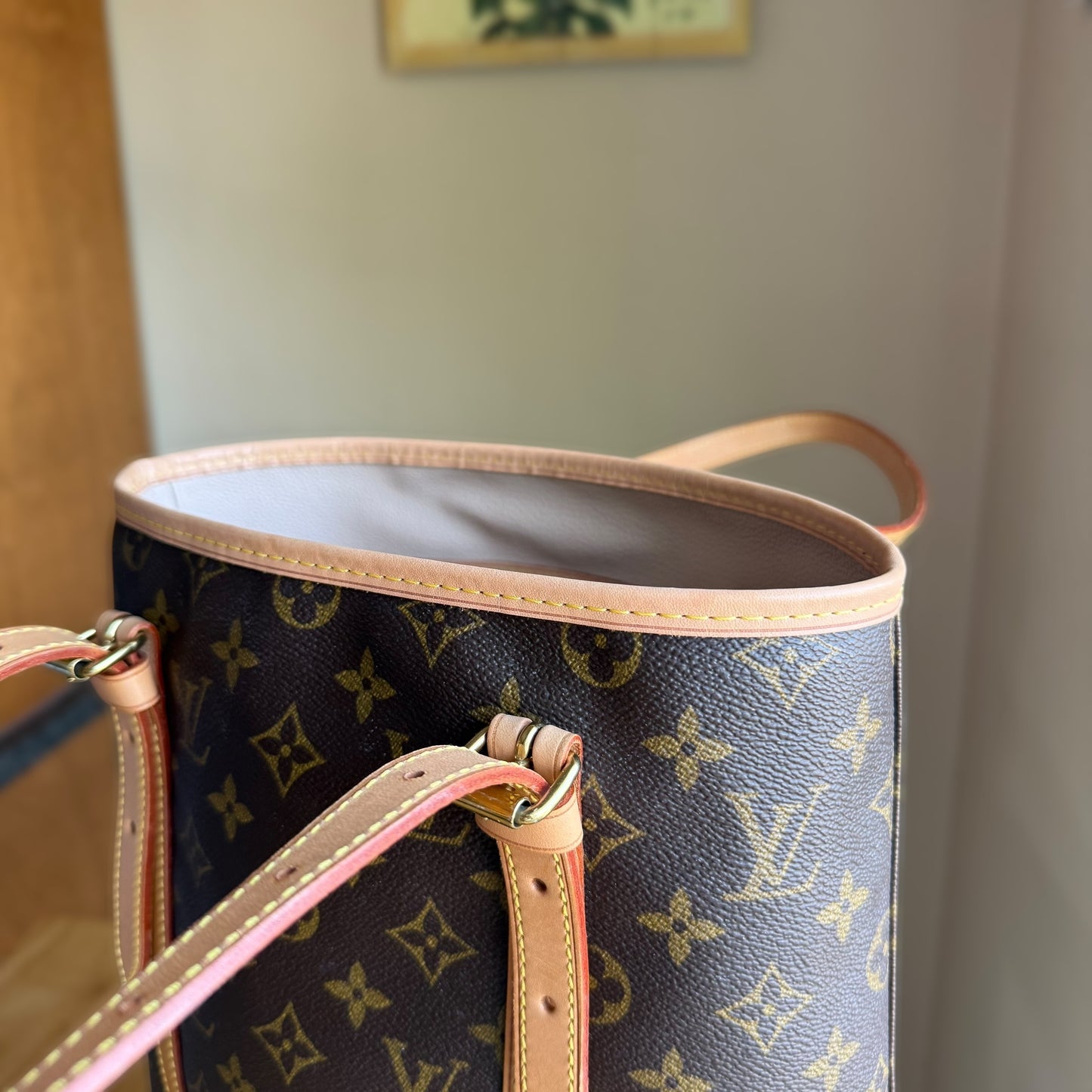 Monogram Bucket GM w/ Pouch