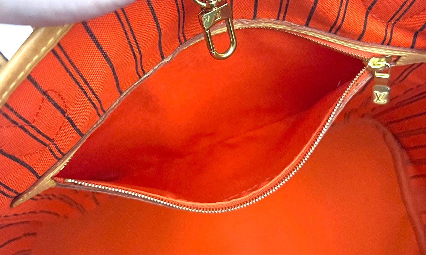 Monogram Neverfull MM (Piment Interior)