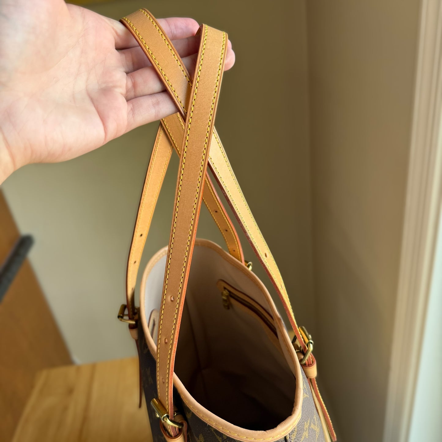 Monogram Bucket GM w/ Pouch