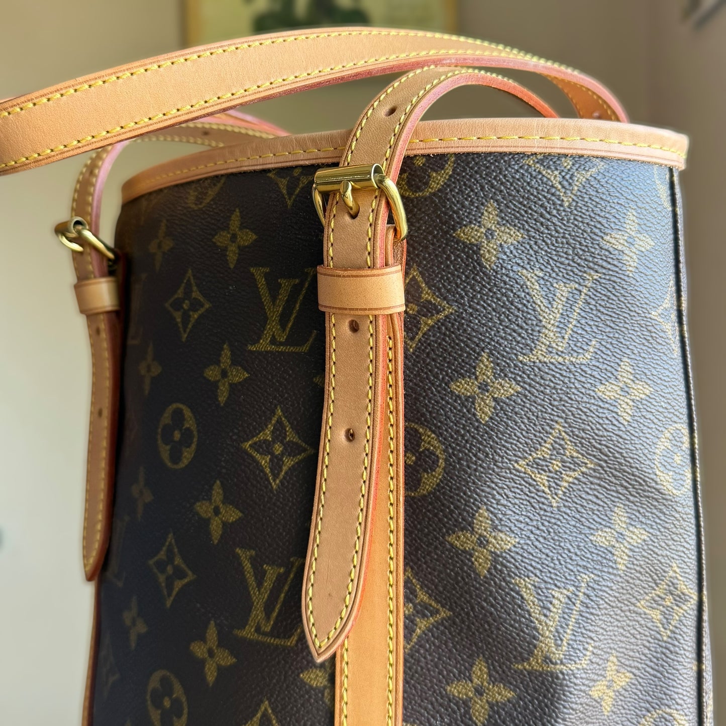 Monogram Bucket GM w/ Pouch