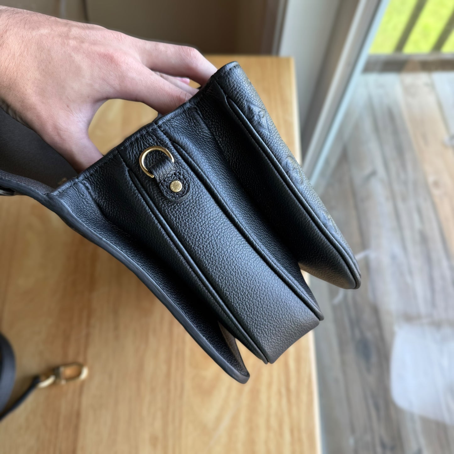 Black Empreinte Pochette Mรฉtis (LIKE NEW)