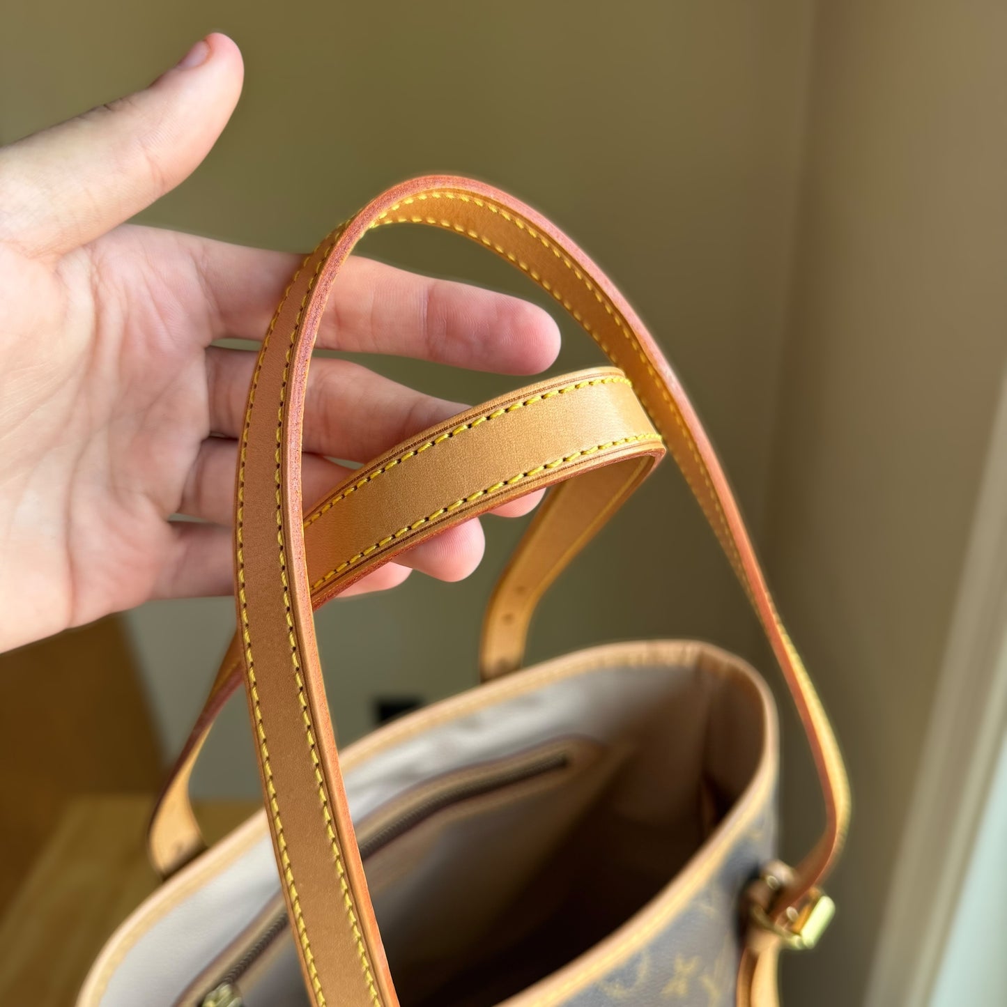 Monogram Bucket GM w/ Pouch