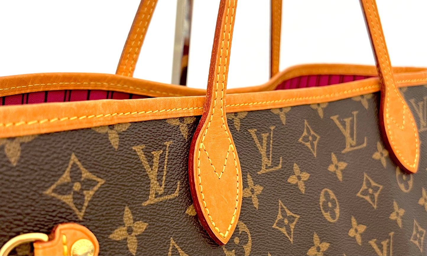 Monogram Neverfull MM (Pivione Interior)