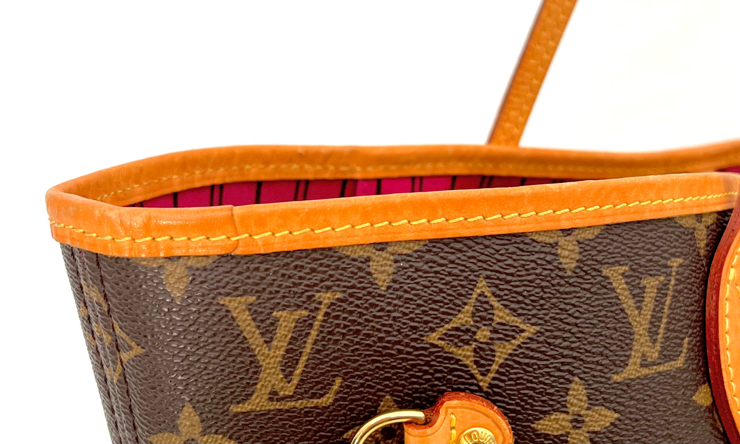 Monogram Neverfull MM (Pivione Interior)