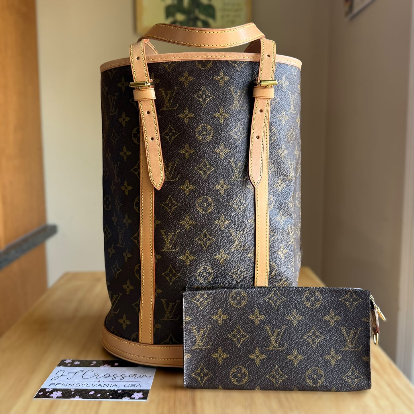 Monogram Bucket GM w/ Pouch