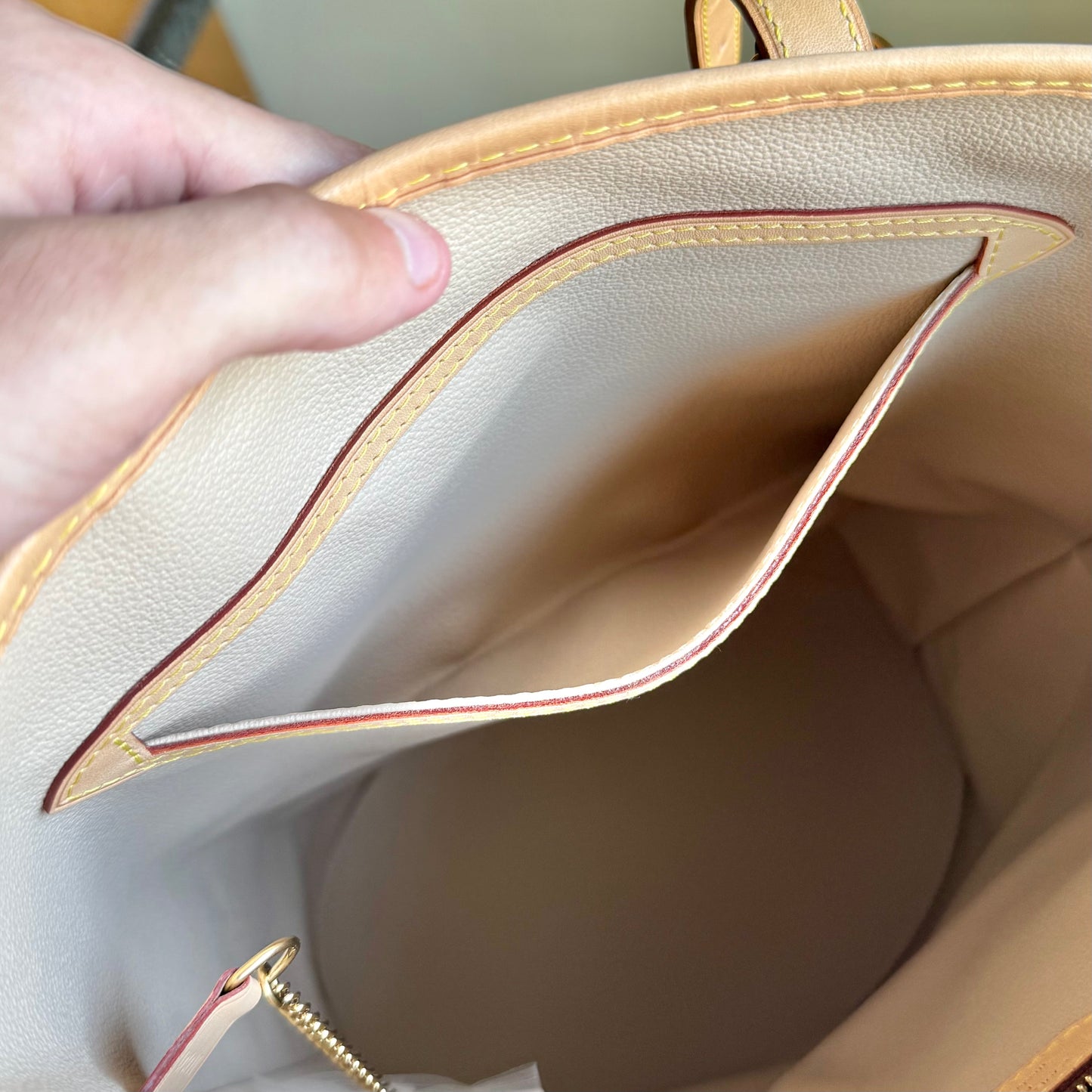 Monogram Bucket GM w/ Pouch