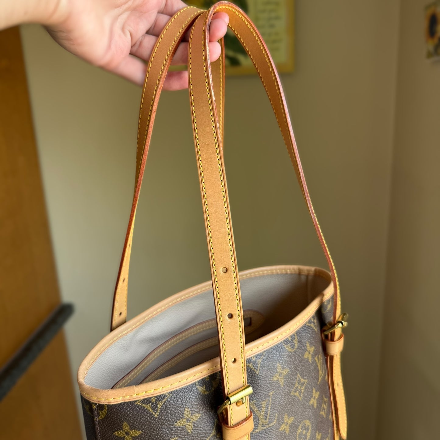 Monogram Bucket GM w/ Pouch