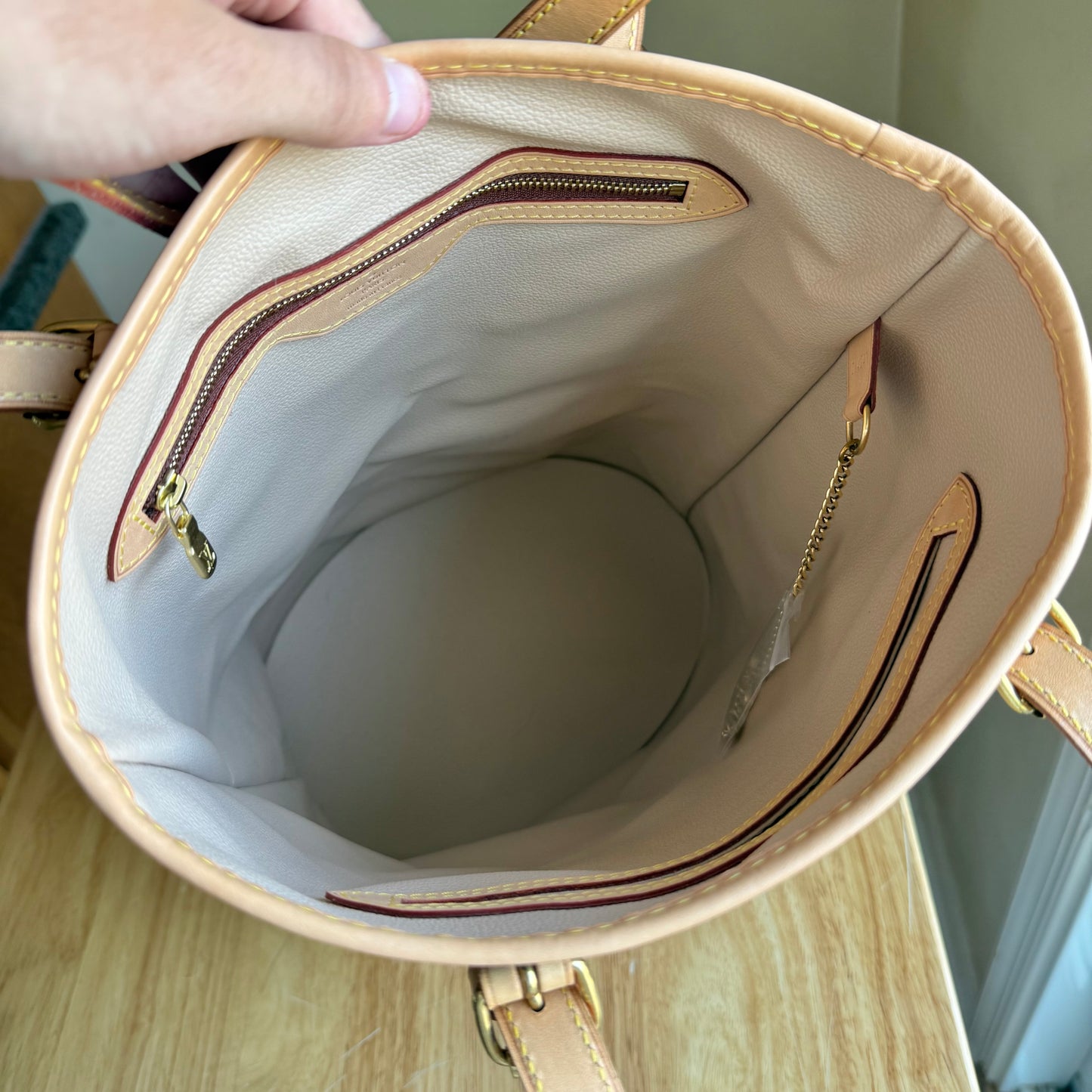 Monogram Bucket GM w/ Pouch