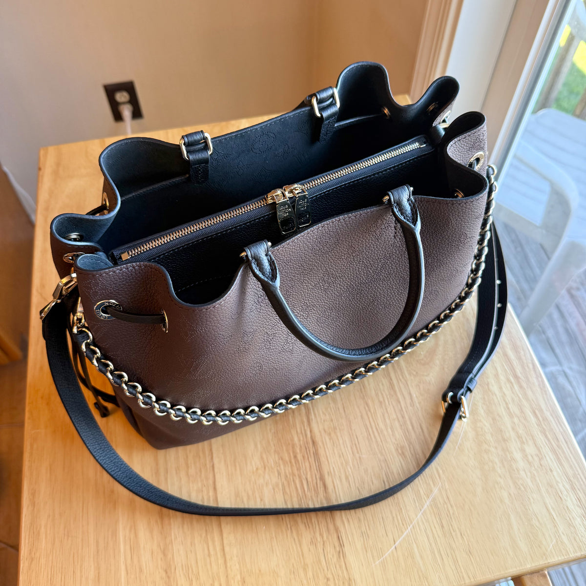 Bella Tote ; Mahogany (New w/ Tags)