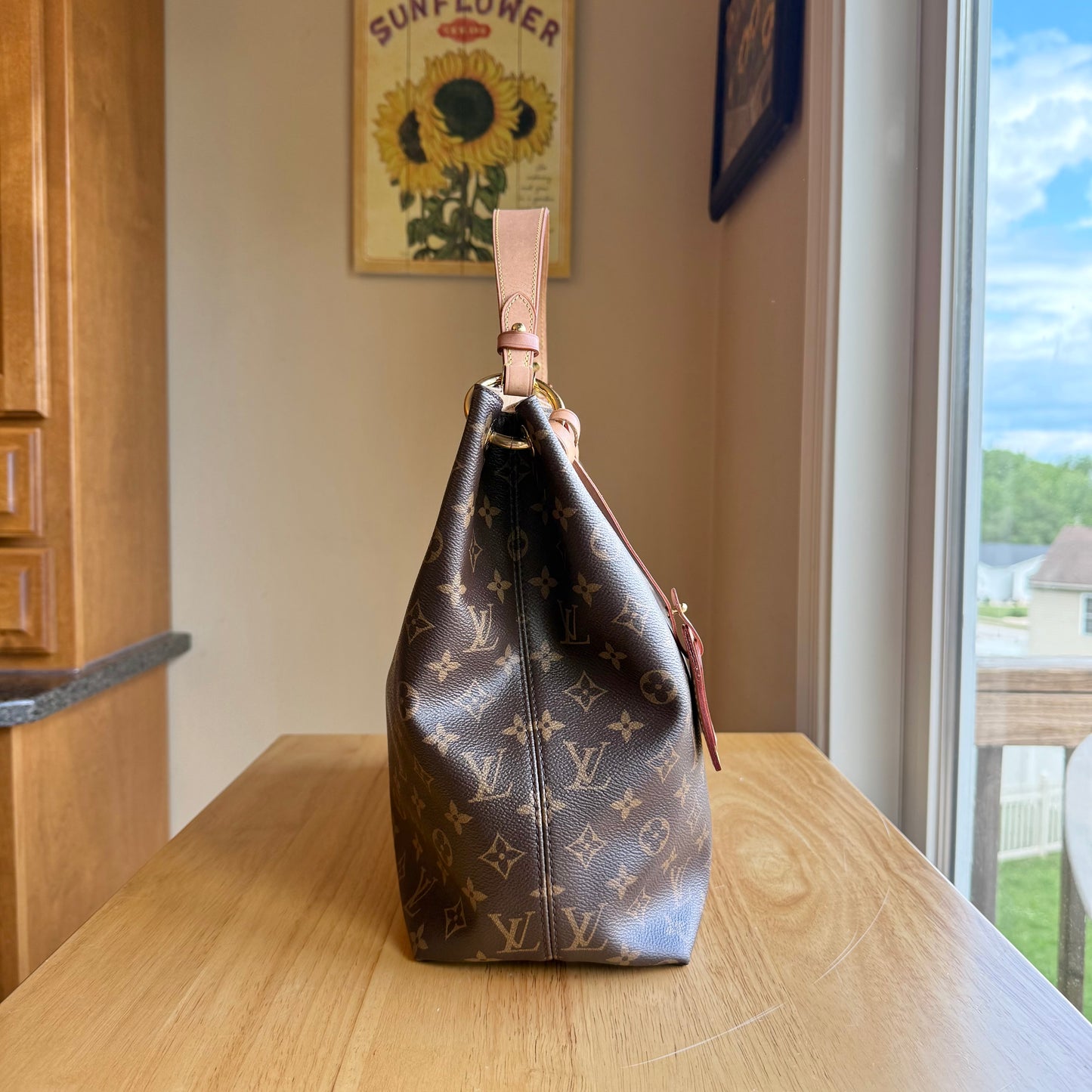 Monogram Graceful MM