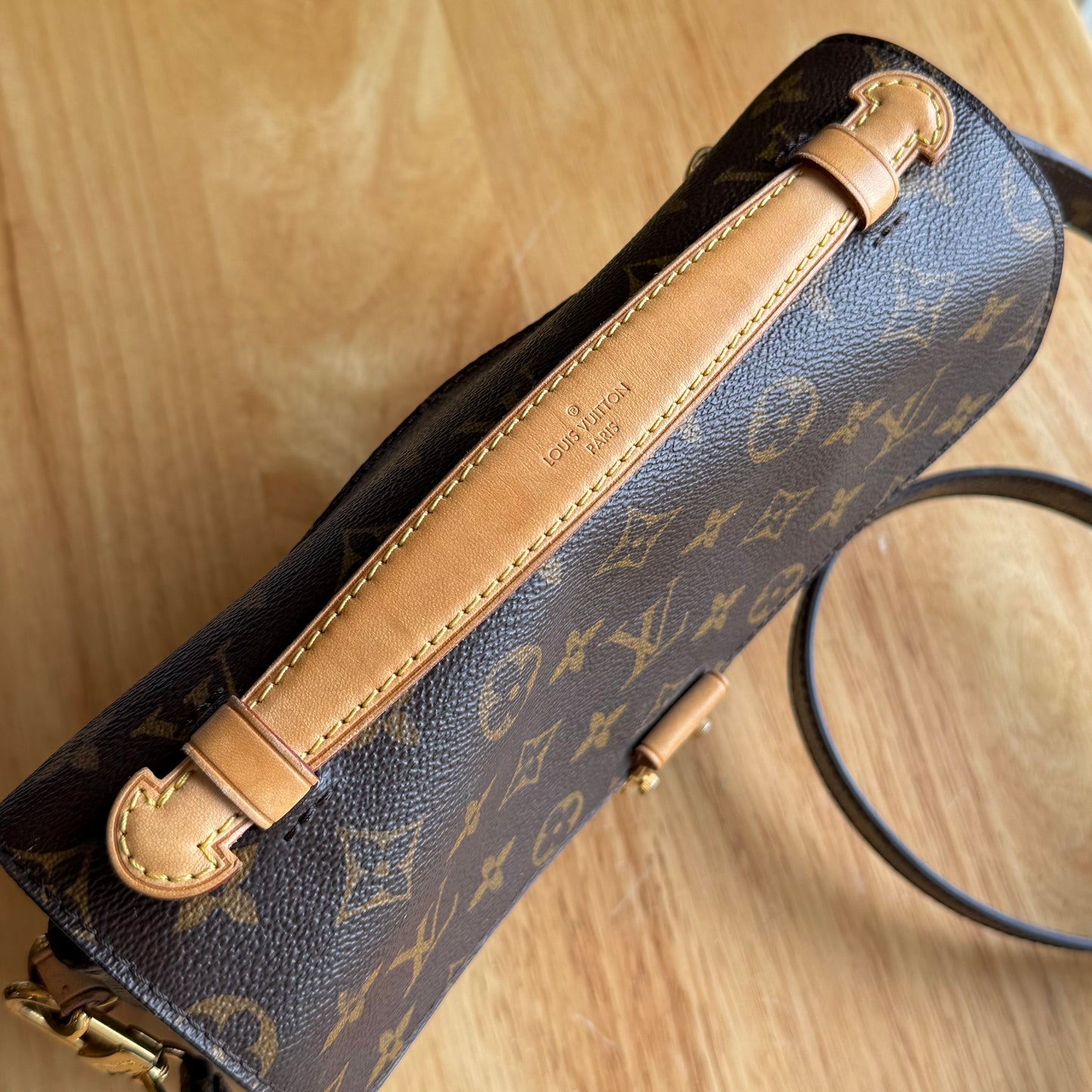 Monogram Pochette Métis