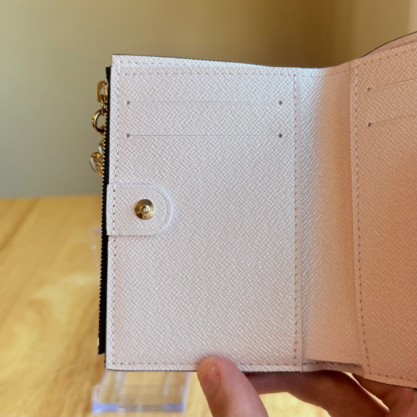 Lisa Wallet ; 2025 Holiday Collection (Brand New)