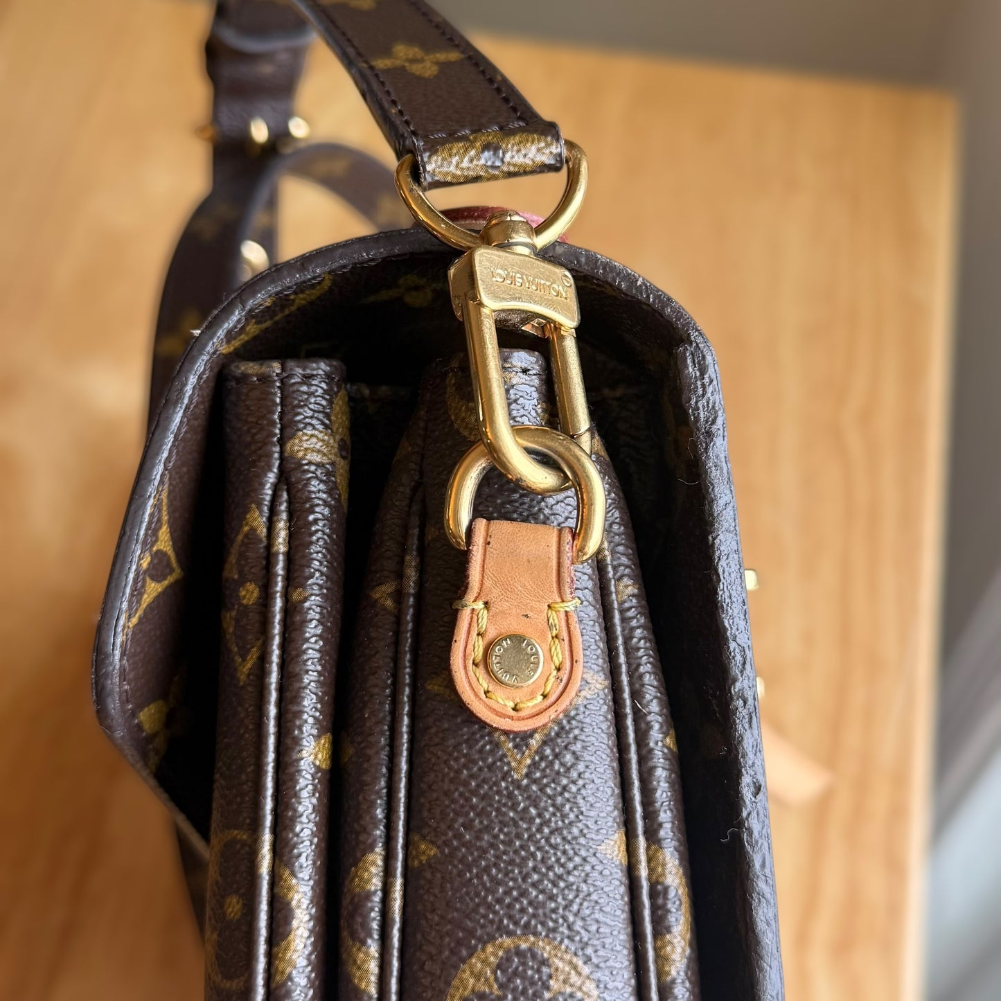 Monogram Pochette Métis