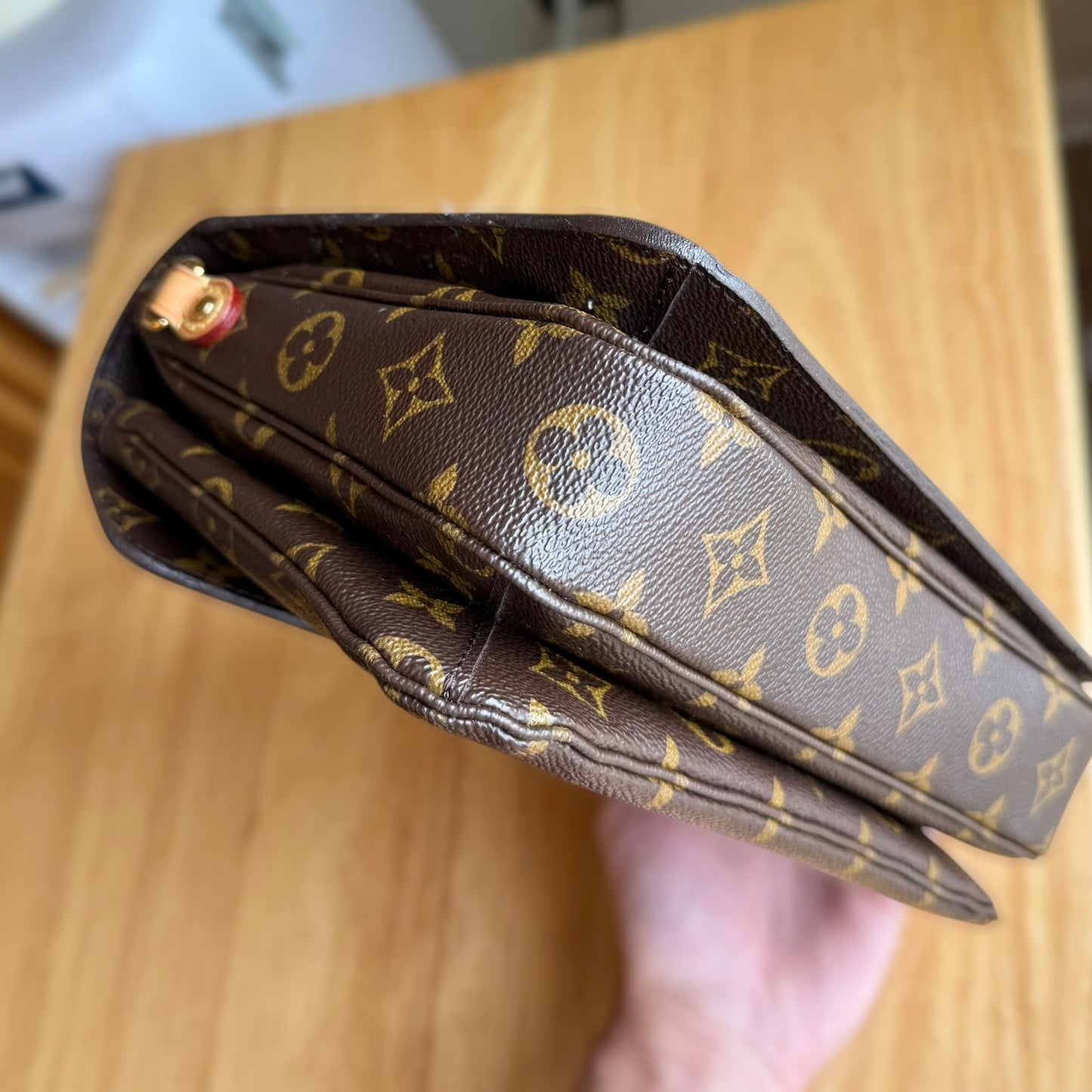 Monogram Pochette Métis