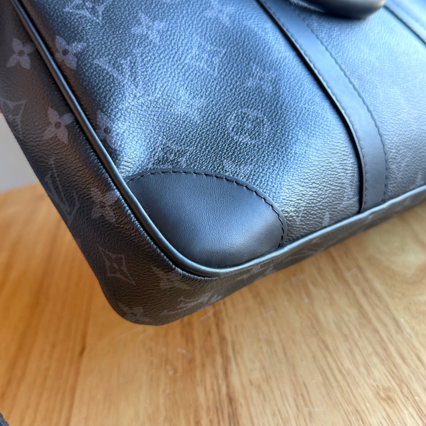Monogram Eclipse Porte Documents Voyage PM