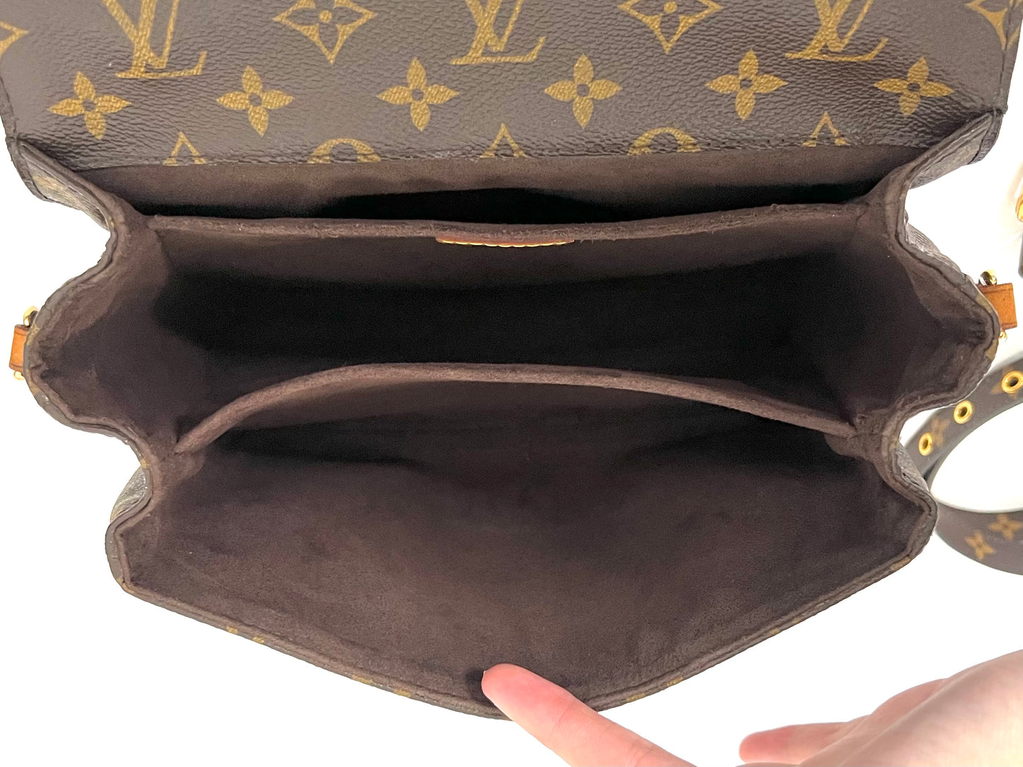 Monogram Pochette Metis