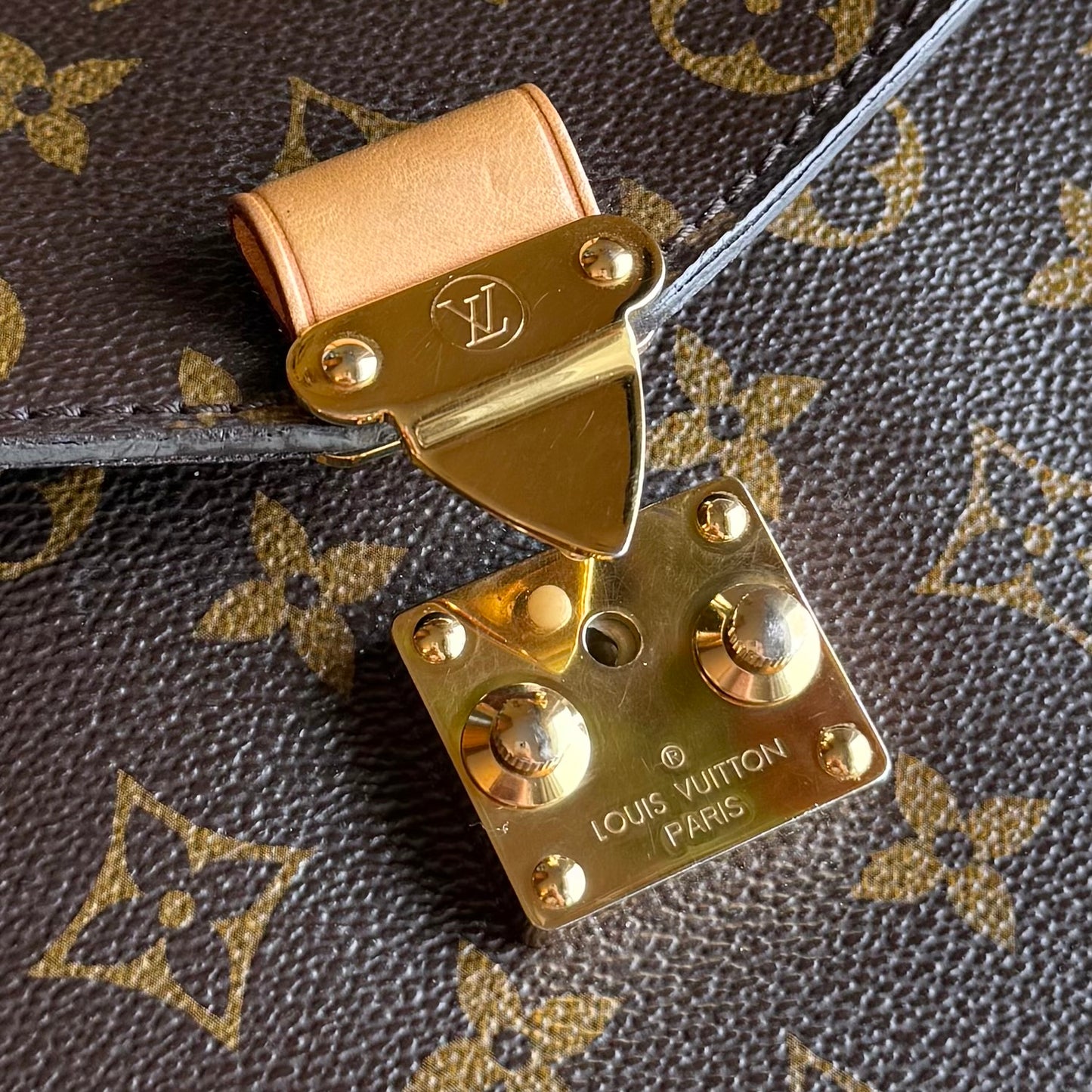 Monogram Pochette Métis