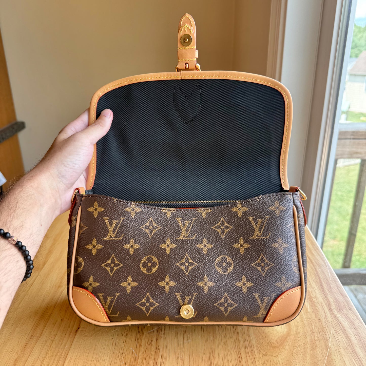 Monogram Diane