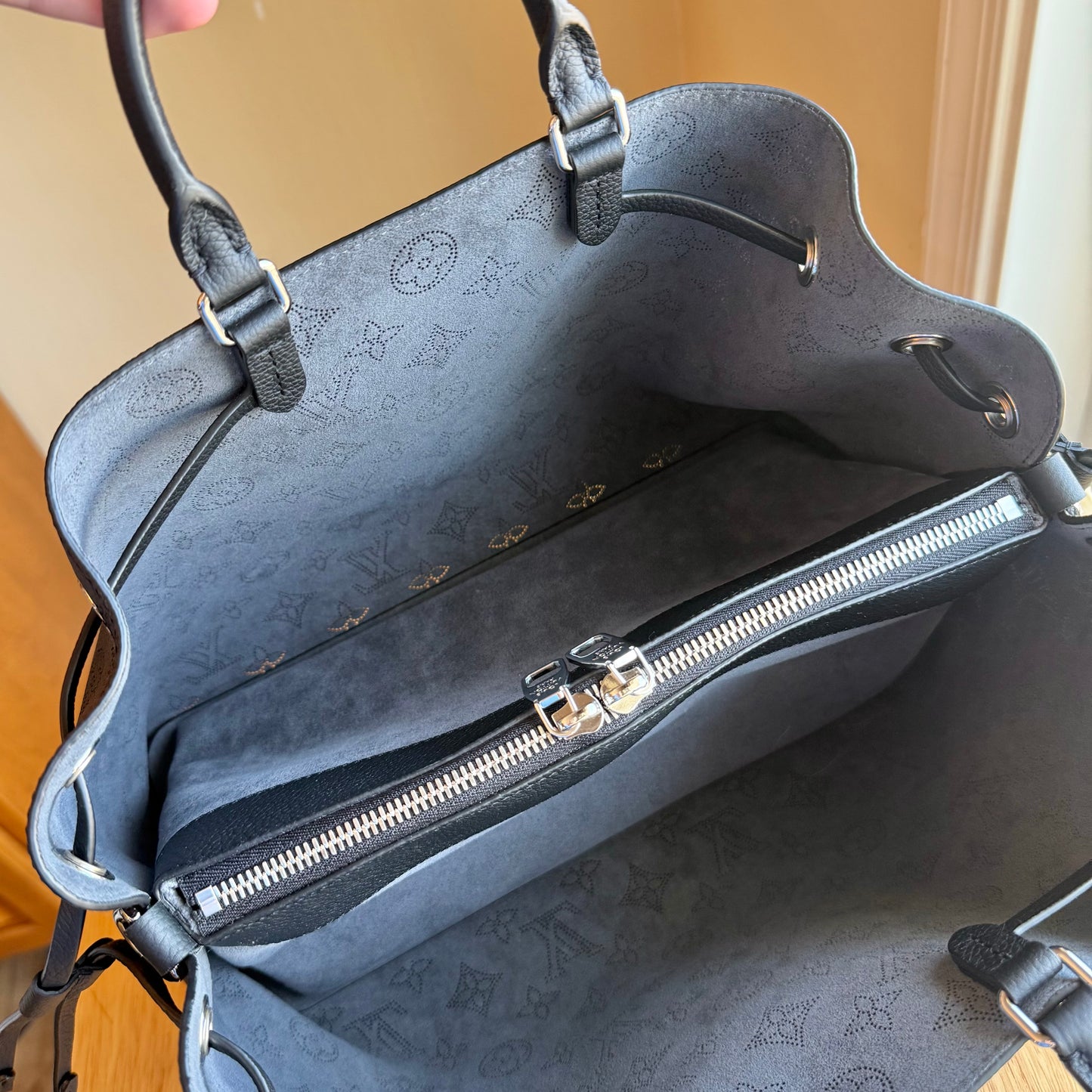 Black Mahina Bella Tote (Brand New)