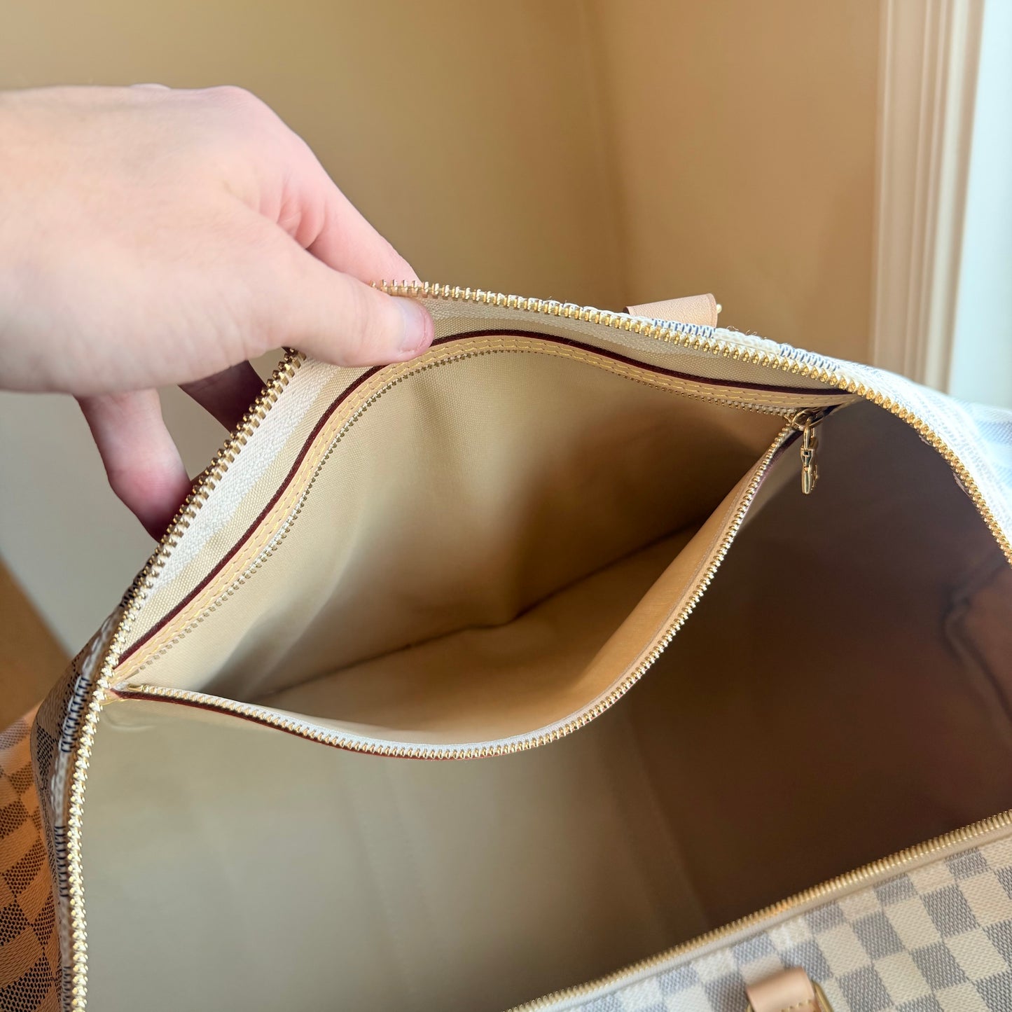 Damier Azur Keepall 55 Bandouliere