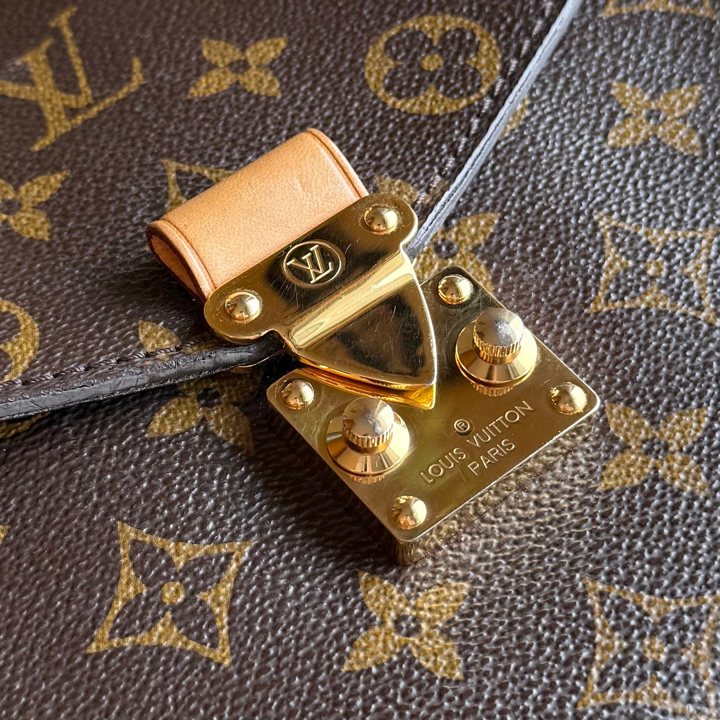 Monogram Pochette Métis
