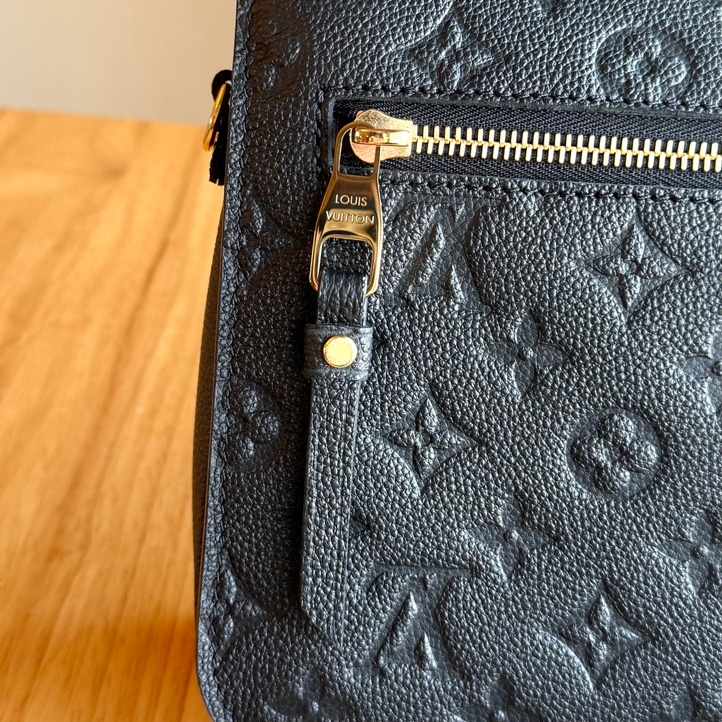 Black Empreinte Pochette Métis (Brand New)