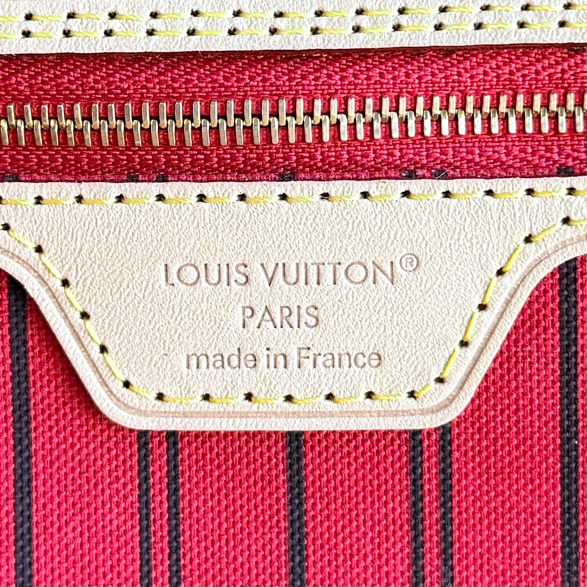 Monogram Neverfull Bandouliere Inside Out MM - Rogue Sari Interior