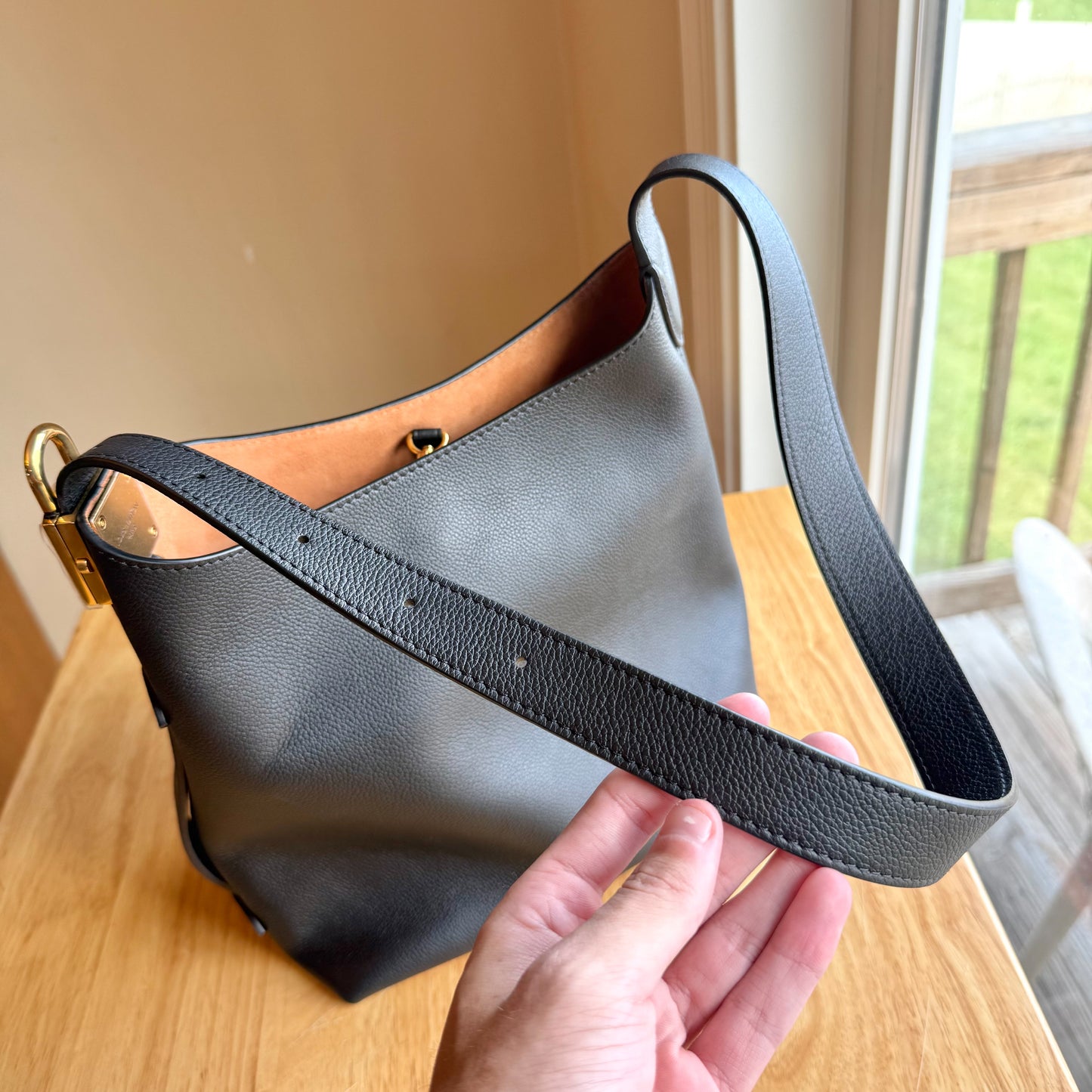 Black Low Key Hobo PM (Brand New)