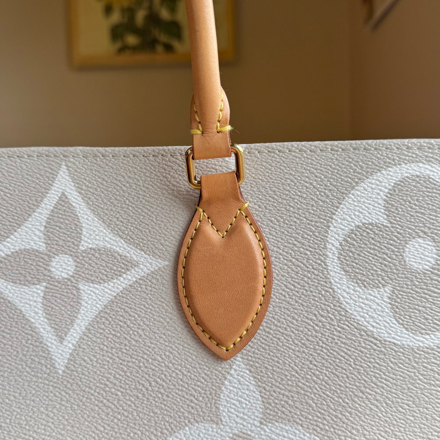 Giant Monogram On The Go GM - By The Pool Collection (Brume)