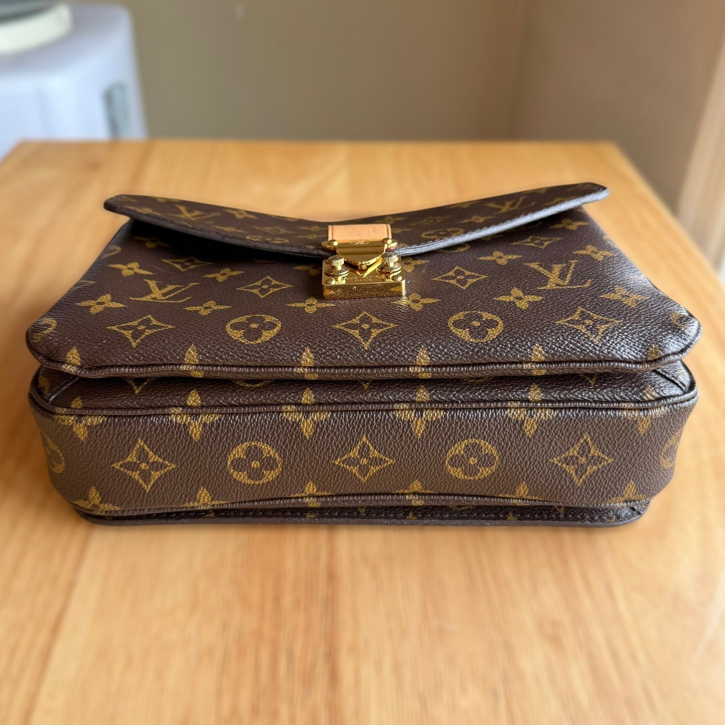 Monogram Pochette Métis