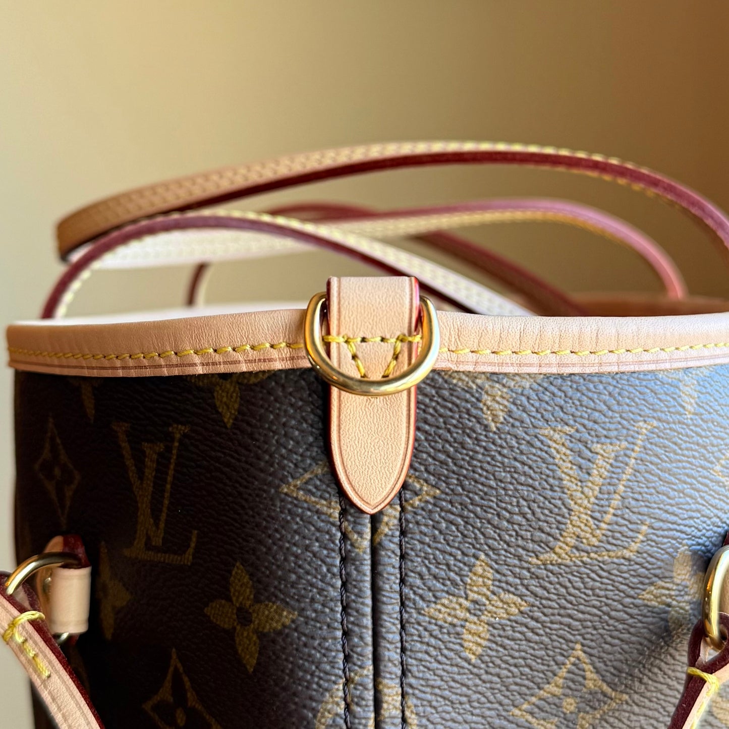 Monogram Neverfull Bandouliere Inside Out MM - Rogue Sari Interior