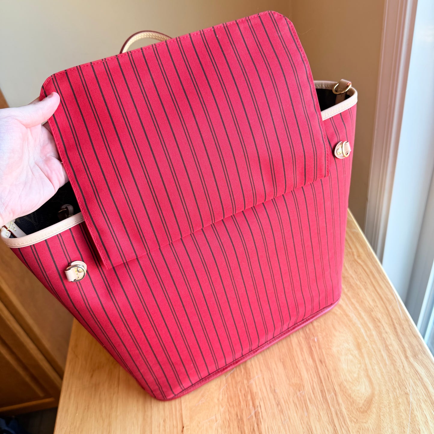 Monogram Neverfull Bandouliere Inside Out MM - Rogue Sari Interior