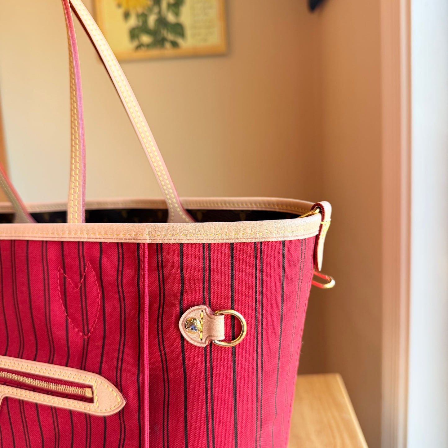 Monogram Neverfull Bandouliere Inside Out MM - Rogue Sari Interior