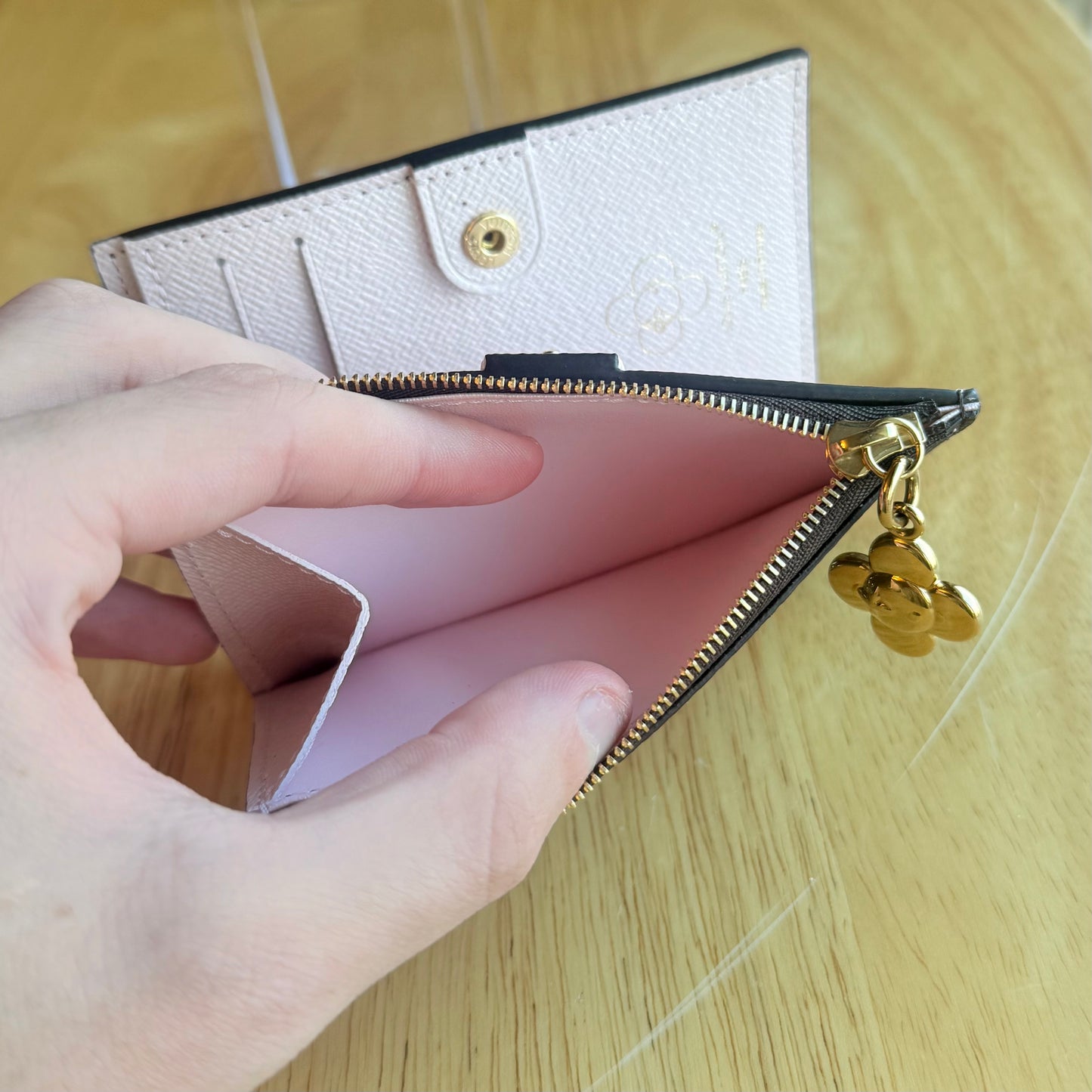 Lisa Wallet ; 2025 Holiday Collection (Brand New)