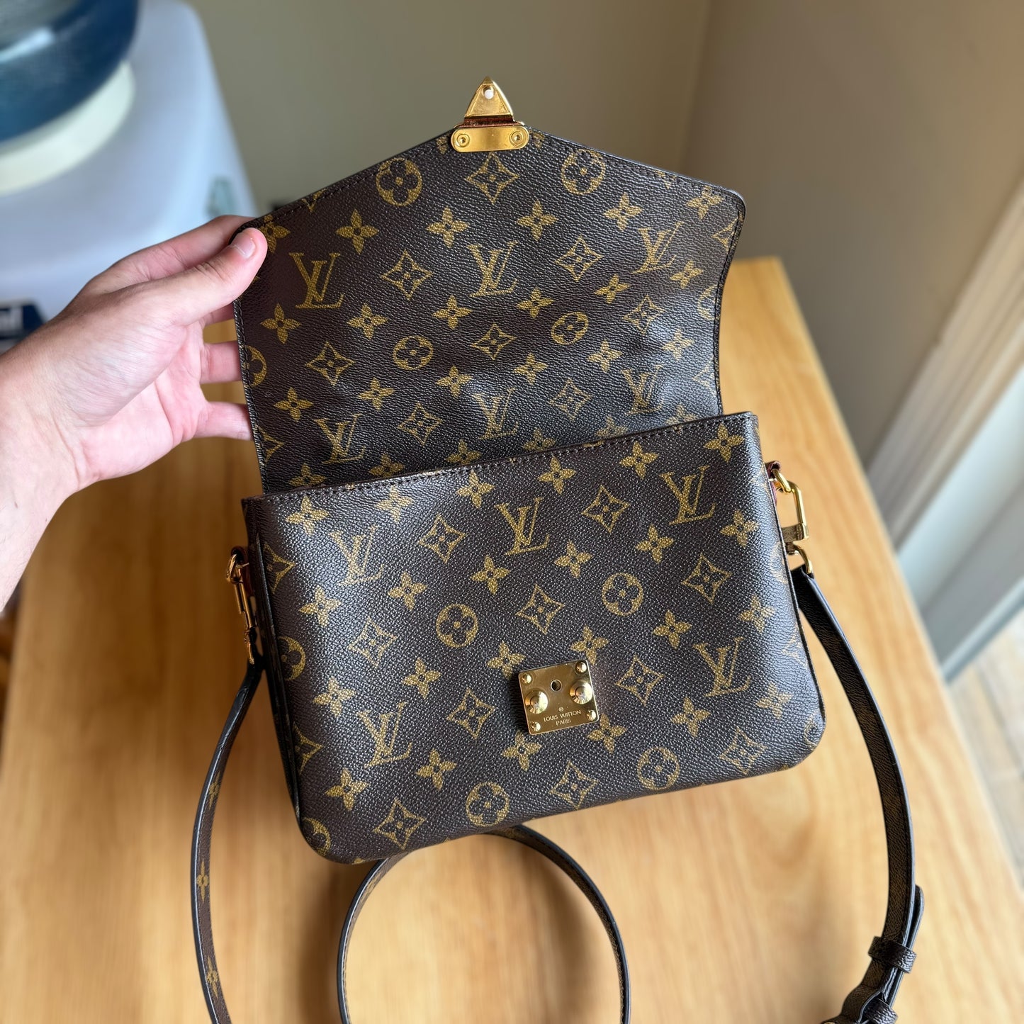Monogram Pochette Métis