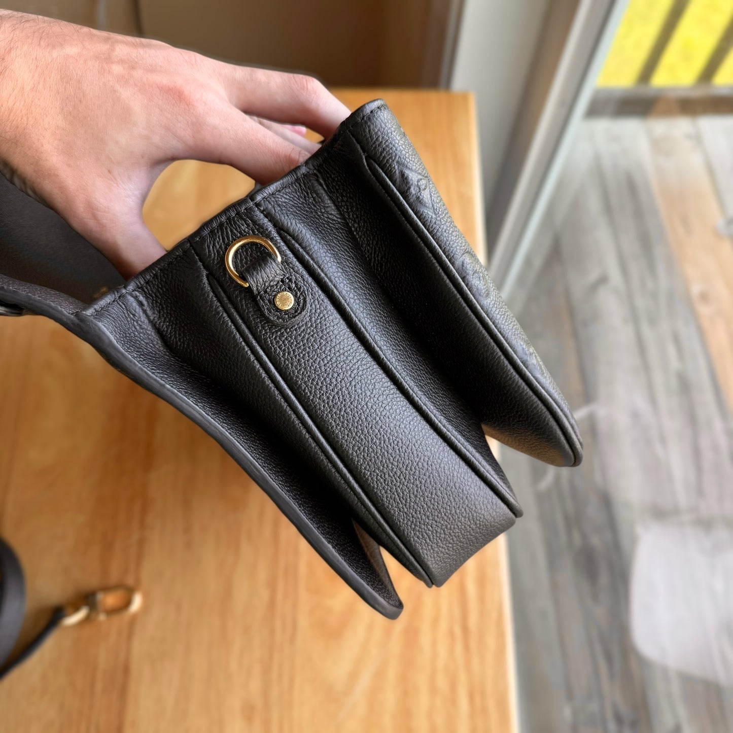 Black Empreinte Pochette Métis (Brand New)