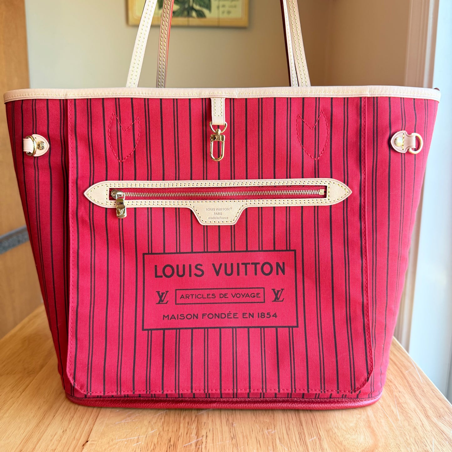 Monogram Neverfull Bandouliere Inside Out MM - Rogue Sari Interior