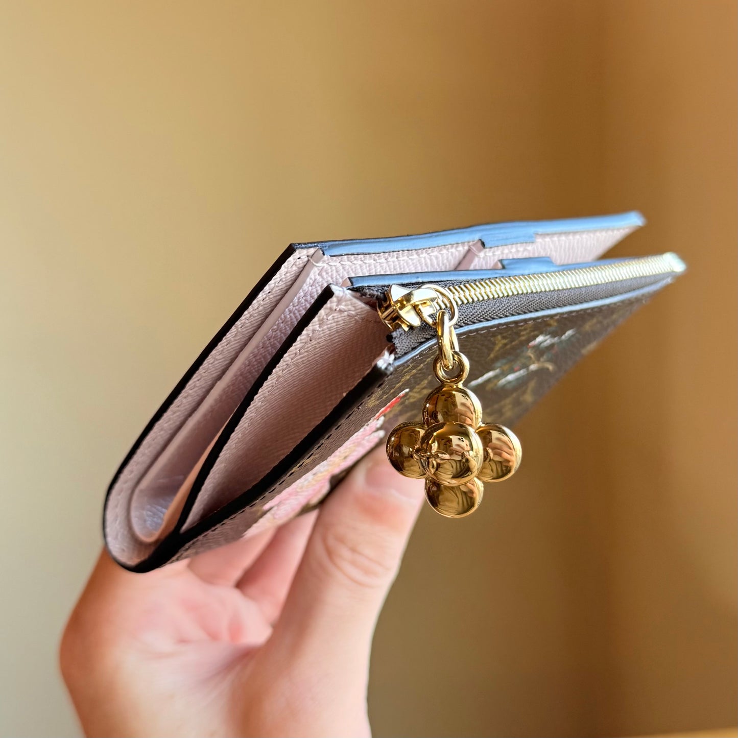 Lisa Wallet ; 2025 Holiday Collection (Brand New)