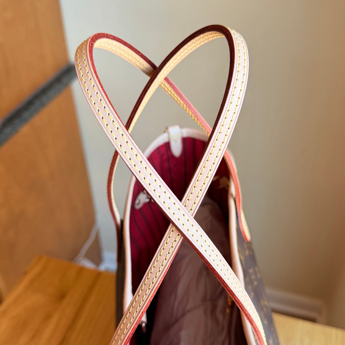 Monogram Neverfull Bandouliere Inside Out MM - Rogue Sari Interior
