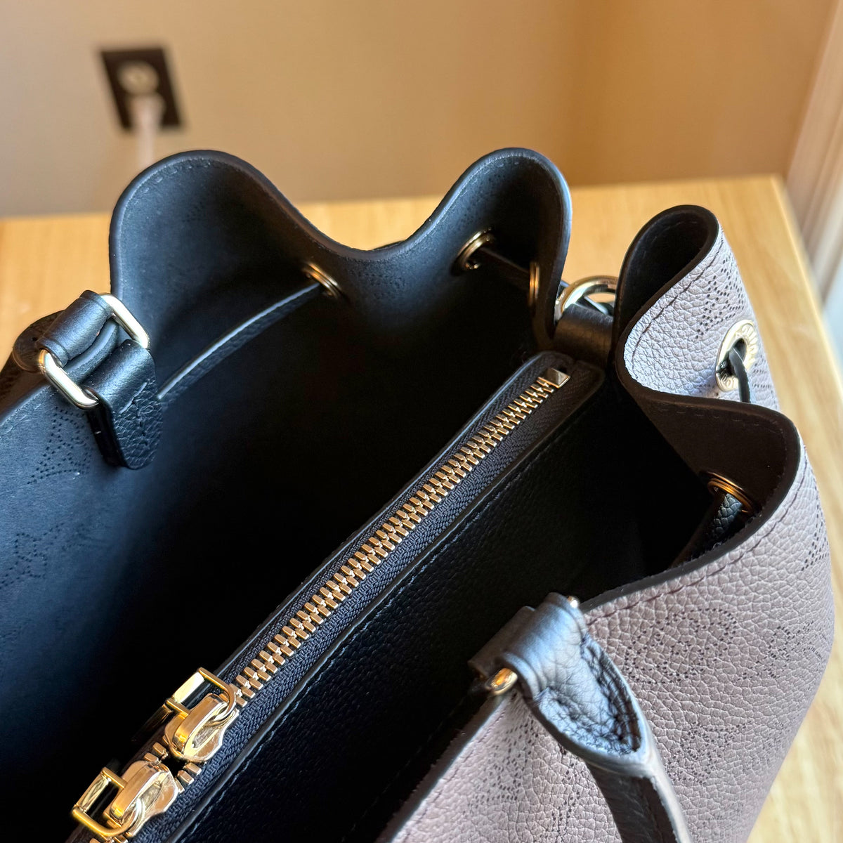 Bella Tote ; Mahogany (New w/ Tags)