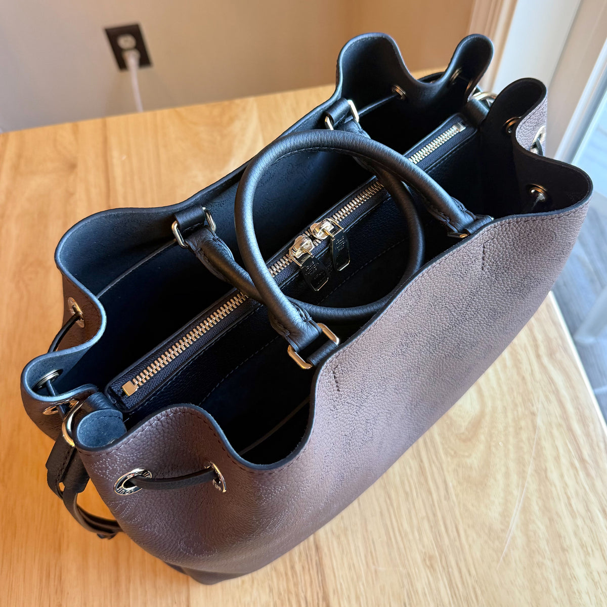 Bella Tote ; Mahogany (New w/ Tags)