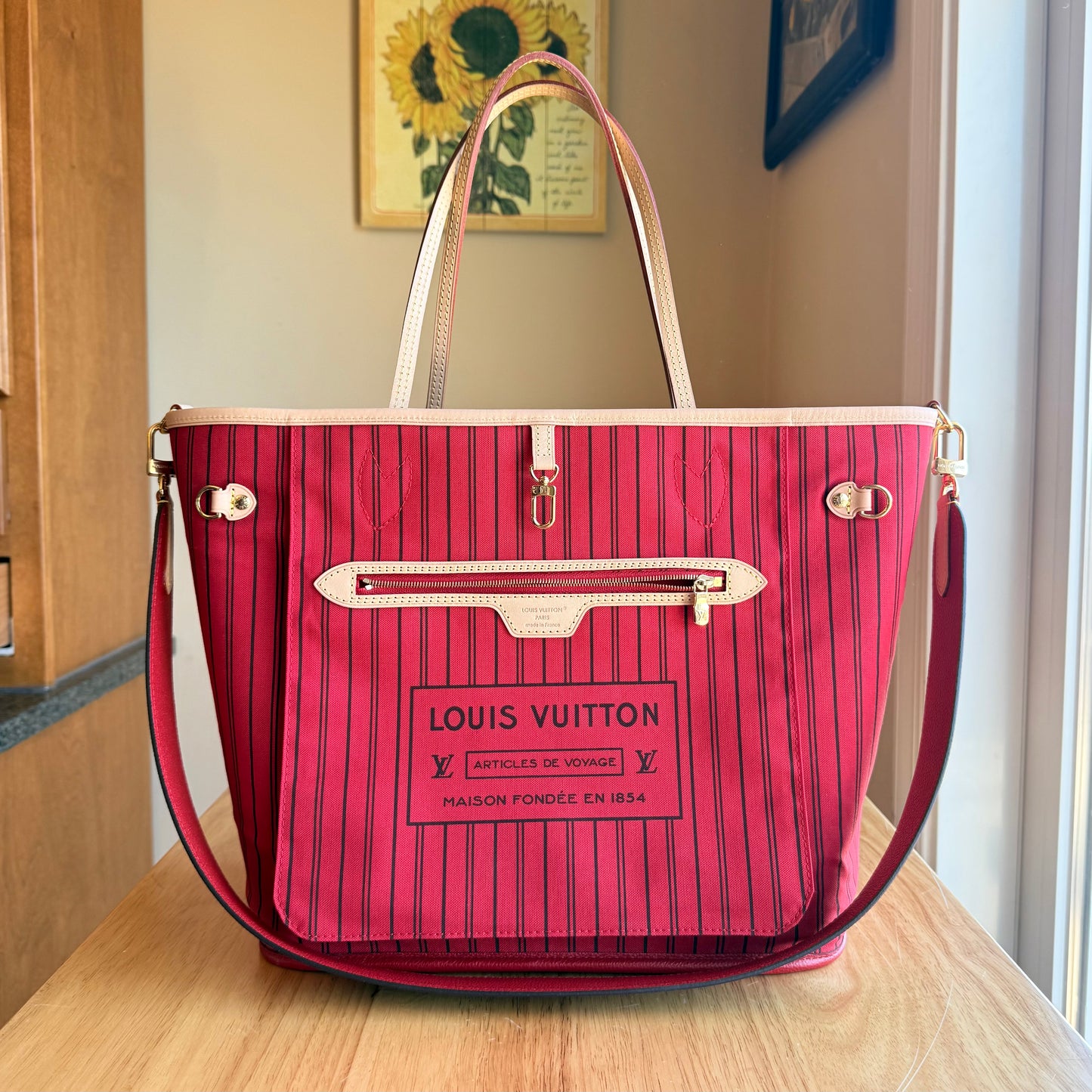 Monogram Neverfull Bandouliere Inside Out MM - Rogue Sari Interior