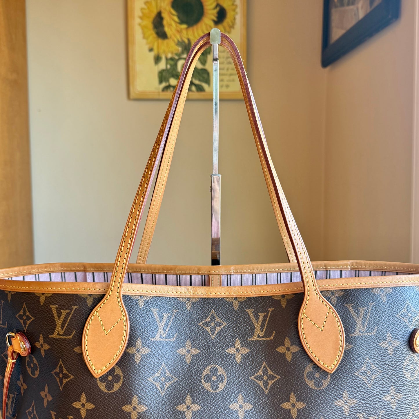 Monogram Neverfull MM - Rose Ballerine Interior