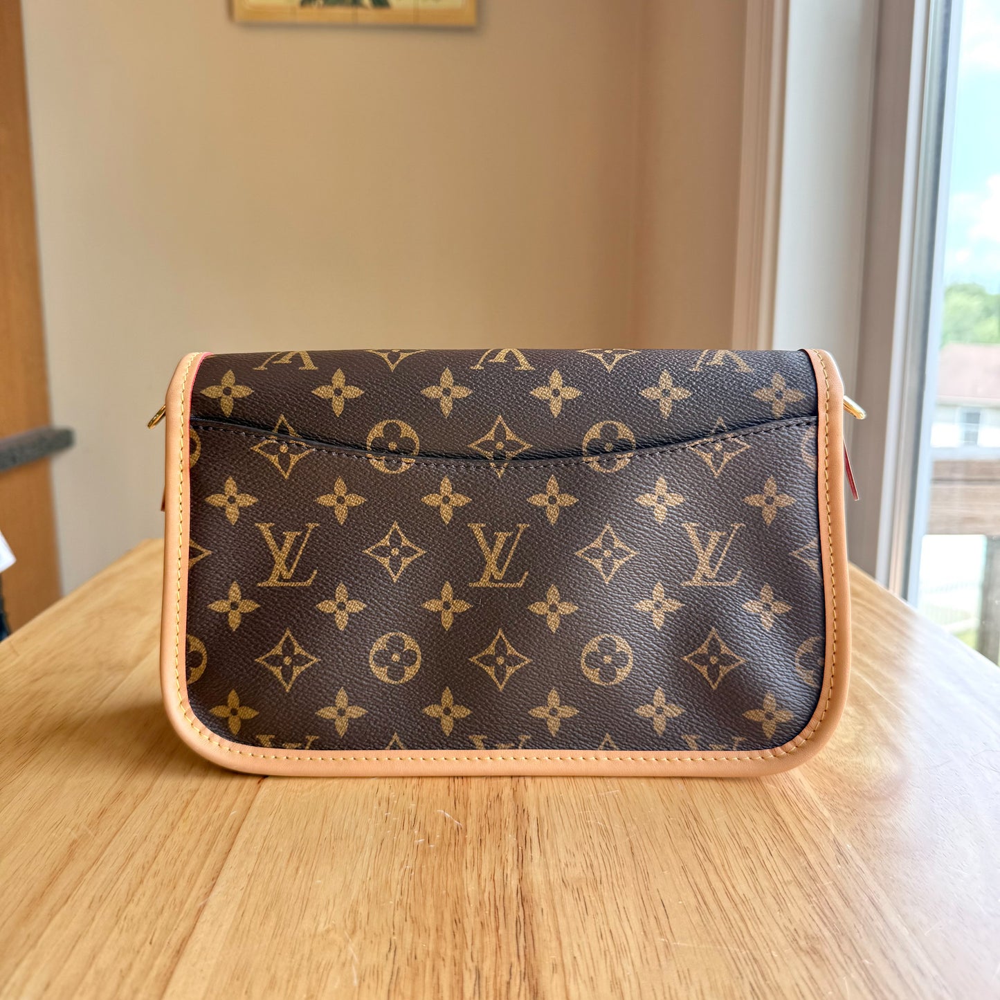 Monogram Diane
