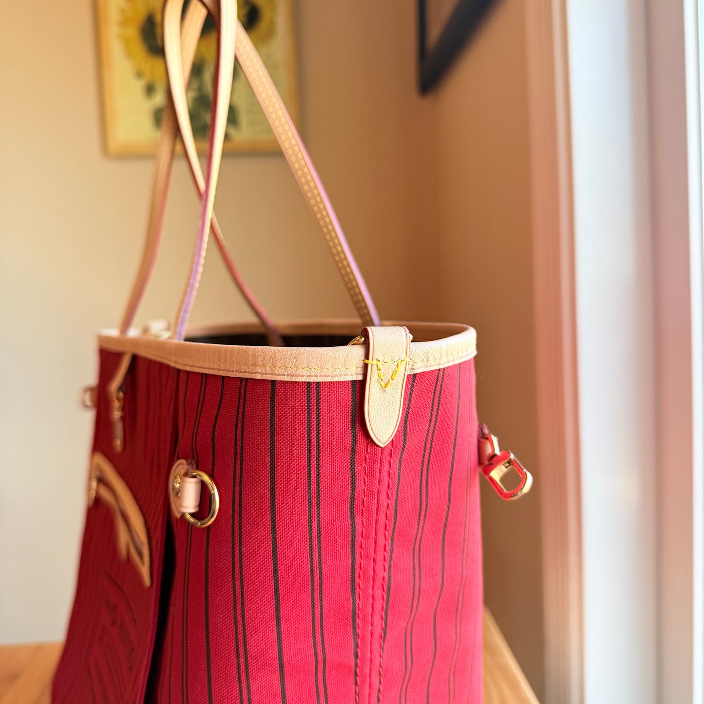 Monogram Neverfull Bandouliere Inside Out MM - Rogue Sari Interior