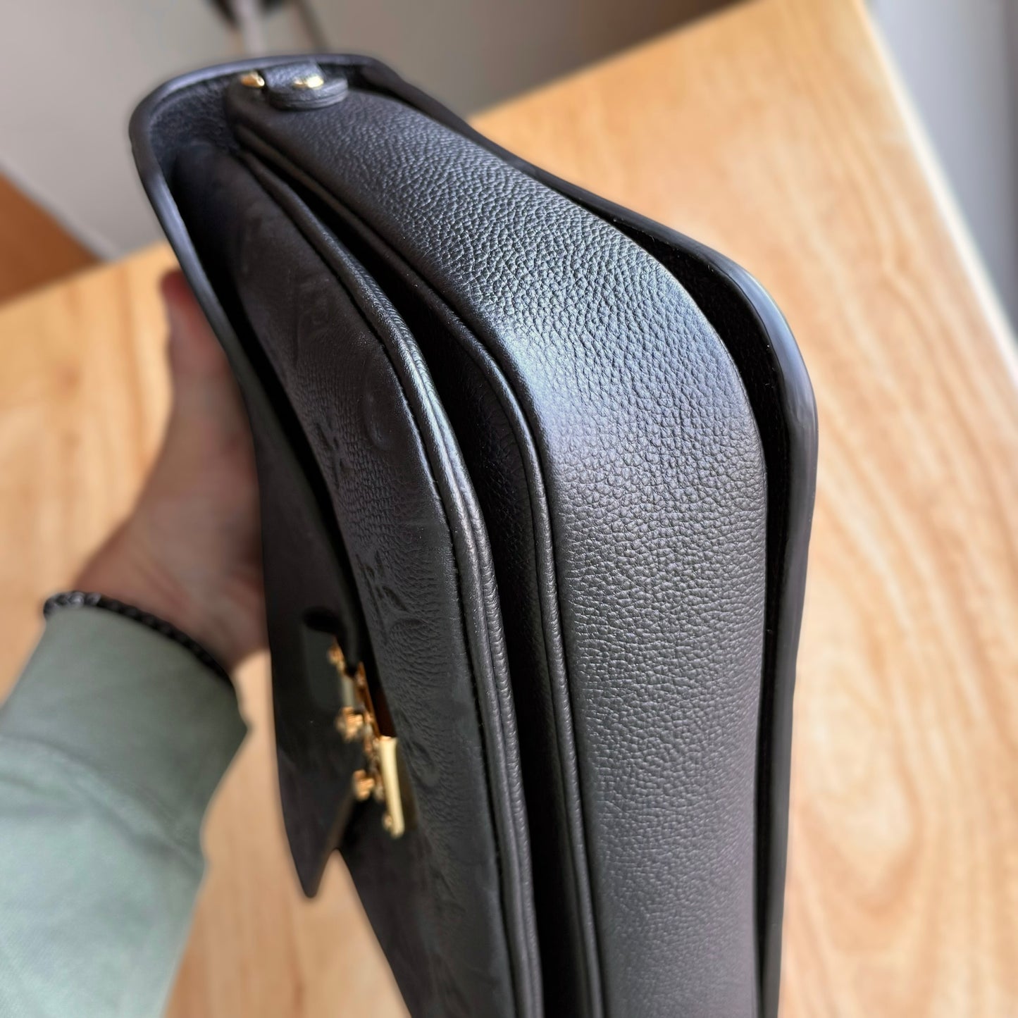 Black Empreinte Pochette Métis (Brand New)