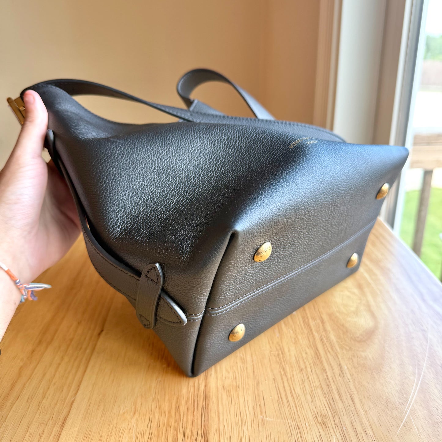 Black Low Key Hobo PM (Brand New)