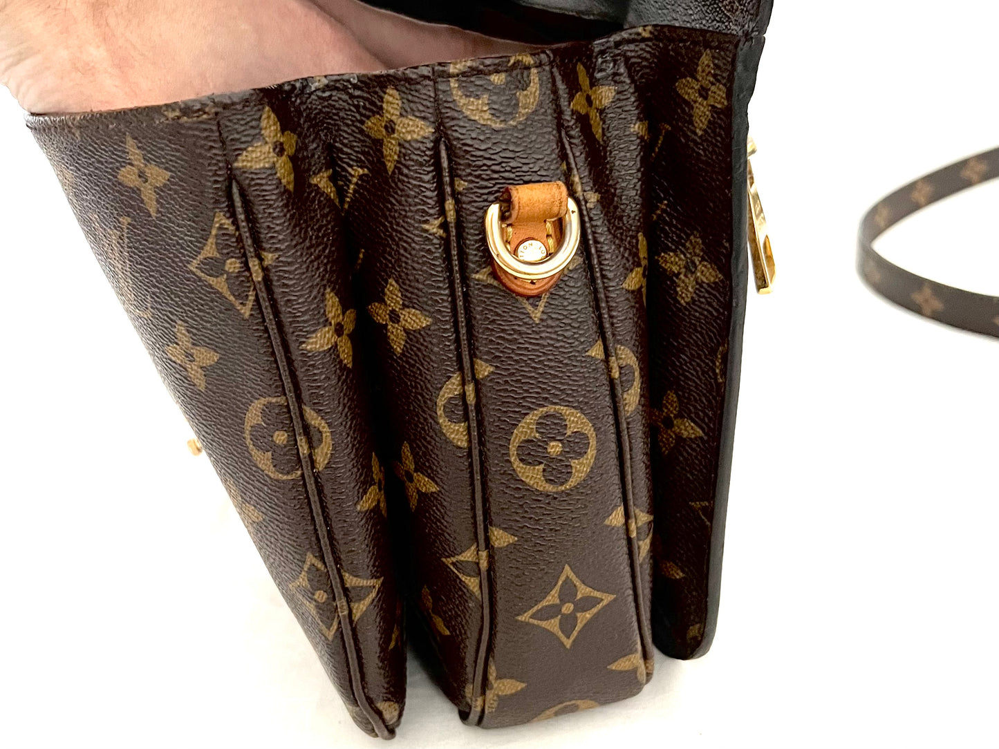 Monogram Pochette Metis